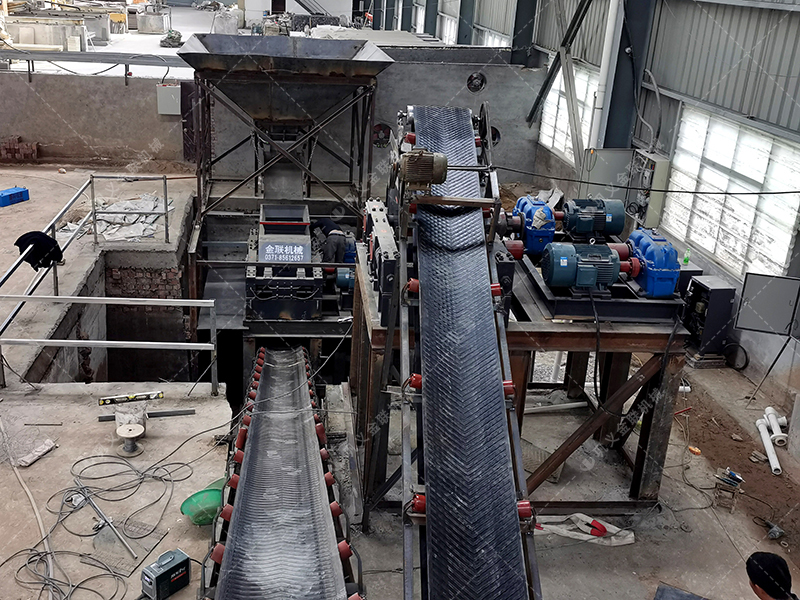 對(duì)輥破碎機(jī)制砂效果怎么樣？都有哪些優(yōu)勢(shì)？