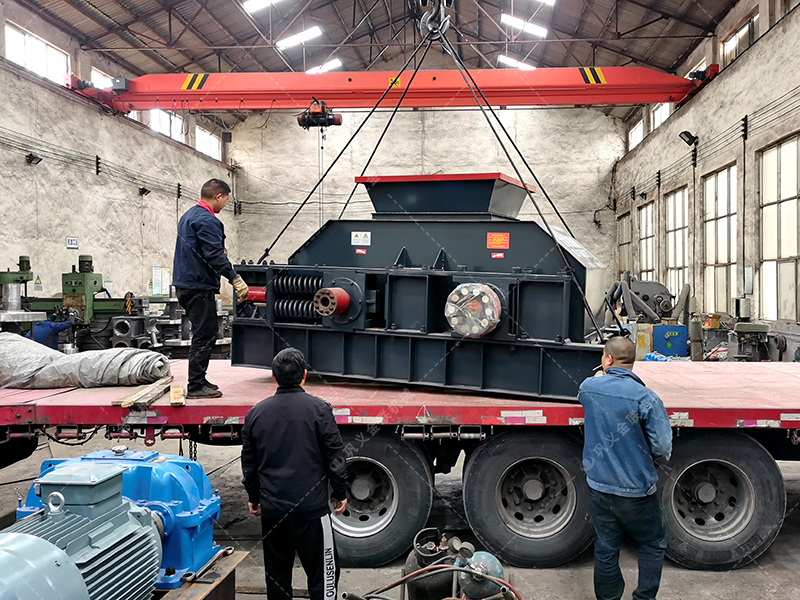 1200x800大型對輥制砂機-對輥破碎機發貨圖片
