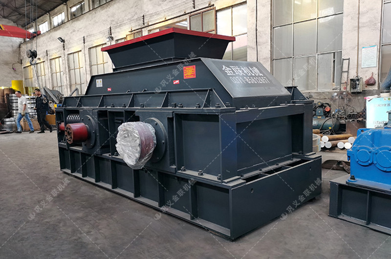 鵝卵石對輥制砂機(jī)設(shè)備的市場價格差異體現(xiàn)在哪? 鵝卵石對輥制砂機(jī)設(shè)備的市場價格差異體現(xiàn)在哪?