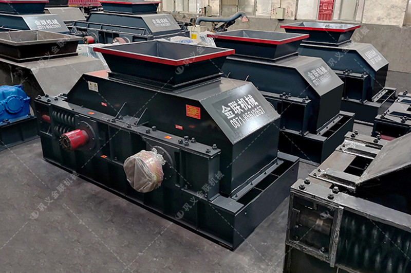 鵝卵石對輥制砂機(jī)設(shè)備的市場價格差異體現(xiàn)在哪? 鵝卵石對輥制砂機(jī)設(shè)備的市場價格差異體現(xiàn)在哪?